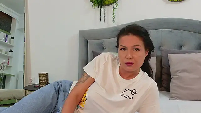 AnneRey online show from 04-21-26, 07:25