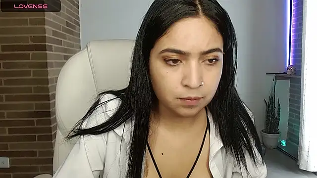 sweet-little online show from 03-11-26, 05:41