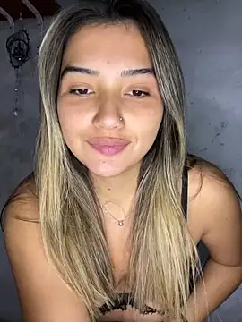 Snapshot of miicbebita chatting on 04-09-26, 02:44 miicbebita online show from 04-09-26, 02:44