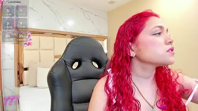 luna veega online show from 06-17-26, 05:03