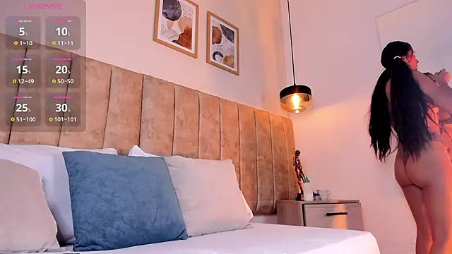 AgathaSavage online show from 04-16-26, 02:56