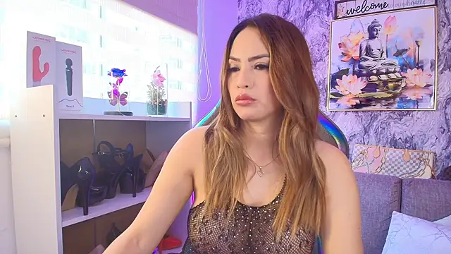 Katalina Alvarezz online show from 04-21-26, 05:17