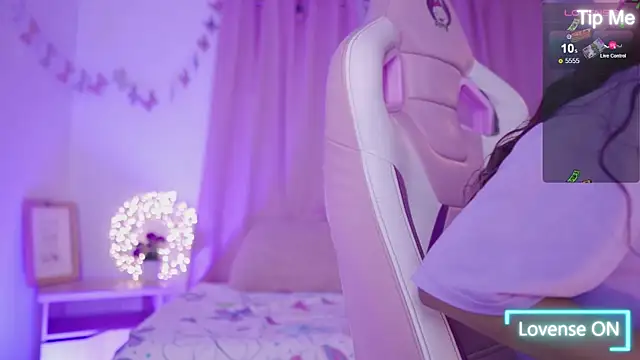 nahomy 2308 online show from 04-07-26, 11:43