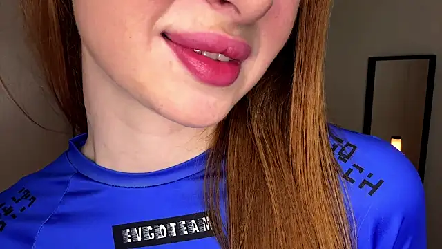 Snapshot of SkyAlice01 chatting on 03-14-26, 04:18 SkyAlice01 online show from 03-14-26, 04:18