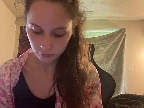 urfavgamergurl online show from 07-21-26, 08:33