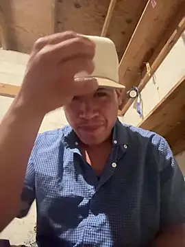 Snapshot of Ulises_Ayala chatting on 03-11-26, 12:16 Ulises Ayala online show from 03-11-26, 12:16