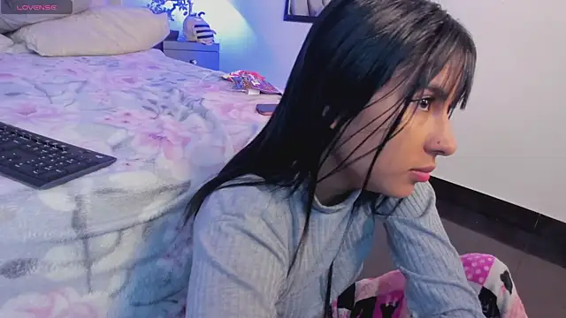 Violettaa Stone online show from 04-16-26, 03:40