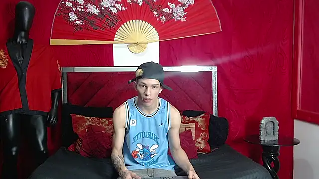 thin-straight online show from 03-12-26, 05:13