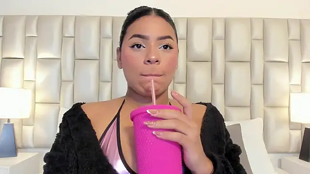 lilly williamss online show from 04-13-26, 03:12