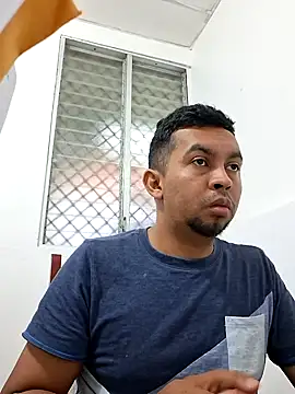 Snapshot of BomJoi chatting on 03-14-26, 09:20 BomJoi online show from 03-14-26, 09:20