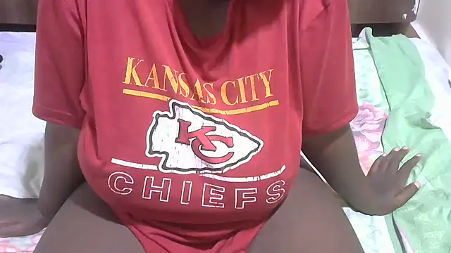 HoneyExtasyXo- online show from 03-13-26, 01:56