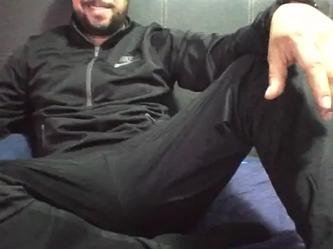 Snapshot of Sergiomachine69 chatting on 05-06-26, 05:14 Sergiomachine69 online show from 05-06-26, 05:14