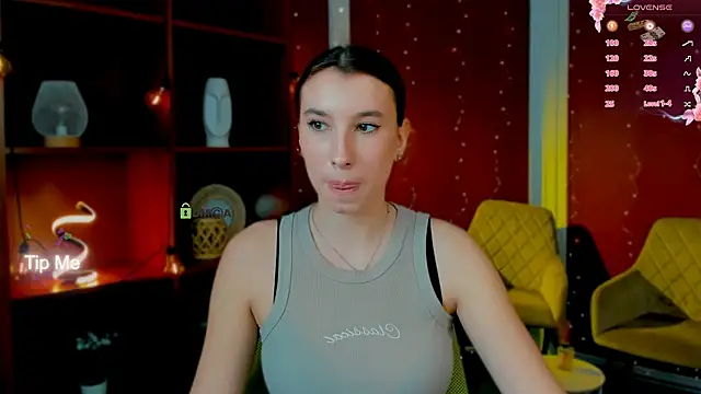 Snapshot of ameliaa_sweet chatting on 04-17-26, 11:24 ameliaa sweet online show from 04-17-26, 11:24