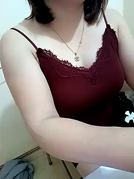 SingleeMomm online show from 03-13-26, 06:20