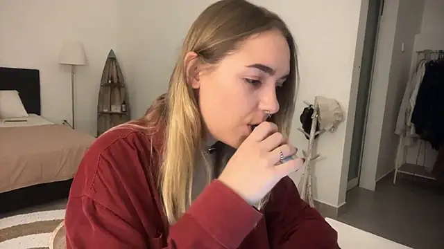 RoxyWet online show from 03-20-26, 08:25