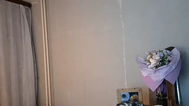 MiaTemptress online show from 04-24-26, 02:30