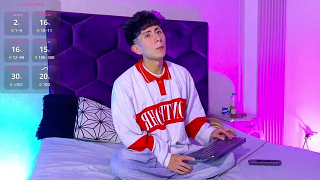 AndyJustgame  online show from 04-15-26, 04:19