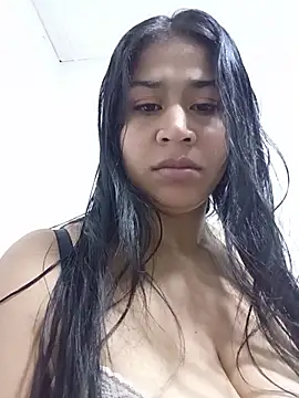 Snapshot of LexyJohnnes_ chatting on 06-11-26, 02:00 LexyJohnnes online show from 06-11-26, 02:00
