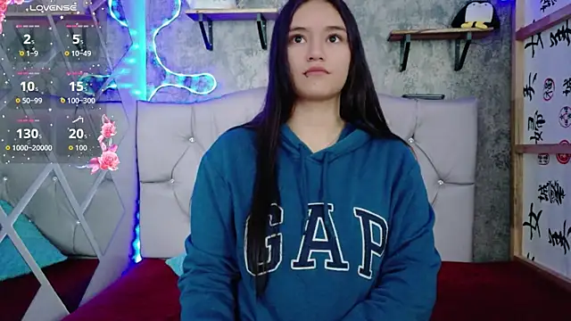 Sophia xoxo1 online show from 04-02-26, 11:41