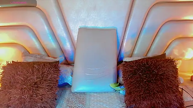 tiifannysexyhot online show from 03-22-26, 01:53