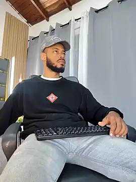 Oliver bigblack cock online show from 04-26-26, 05:54