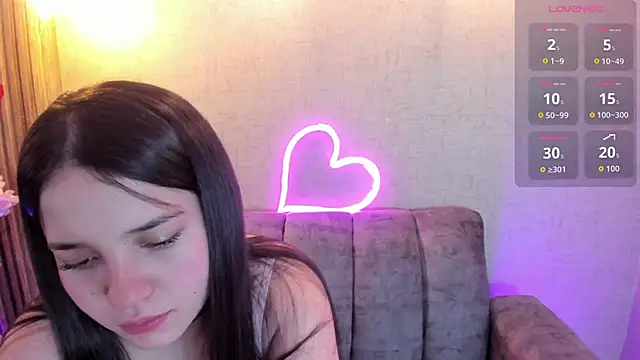 Julieth Caandy online show from 05-17-26, 11:28