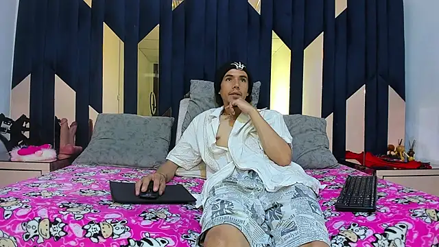 KikyoAndDrey online show from 04-28-26, 02:22