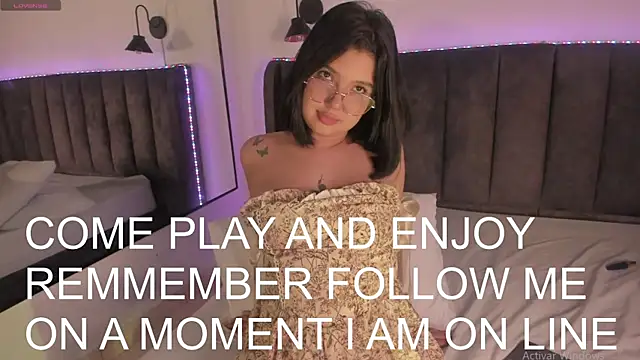 selena  smith1 online show from 04-26-26, 03:37