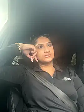 SexyRiri  online show from 03-24-26, 02:11