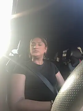 SexyRiri  online show from 04-27-26, 05:11