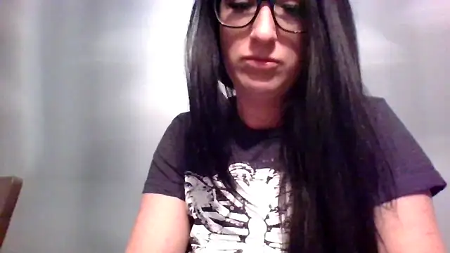 TheVictoriaWolf online show from 03-28-26, 11:10