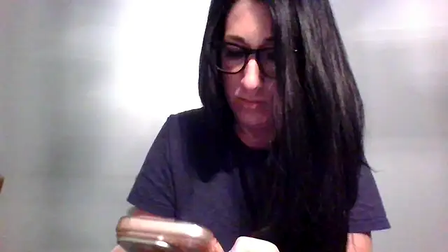 TheVictoriaWolf online show from 03-30-26, 09:43