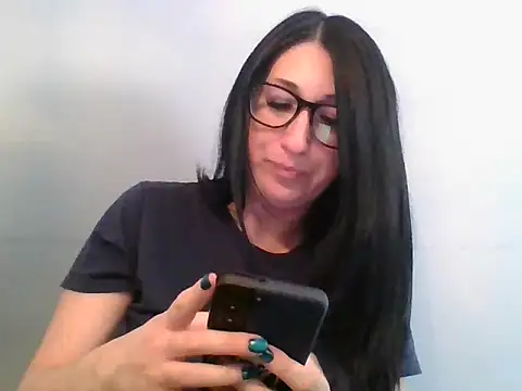 TheVictoriaWolf online show from 05-01-26, 02:10