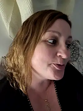 Snapshot of duotroublant chatting on 05-05-26, 08:39 duotroublant online show from 05-05-26, 08:39