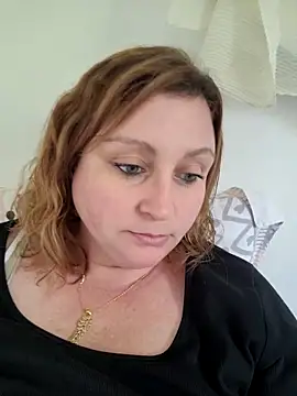 Snapshot of duotroublant chatting on 06-10-26, 01:32 duotroublant online show from 06-10-26, 01:32