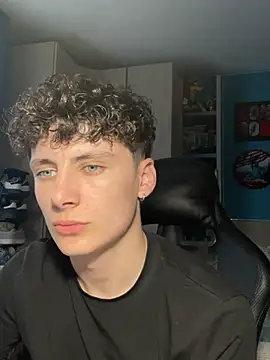 Snapshot of Fideito11 chatting on 04-15-26, 05:53 Fideito11 online show from 04-15-26, 05:53