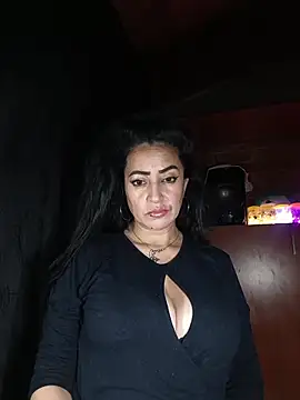 Snapshot of Alexandrina chatting on 12-17-25, 04:51 Alexandrina online show from 12-17-25, 04:51