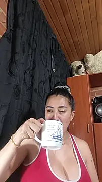 Snapshot of Alexandrina chatting on 12-19-25, 11:56 Alexandrina online show from 12-19-25, 11:56