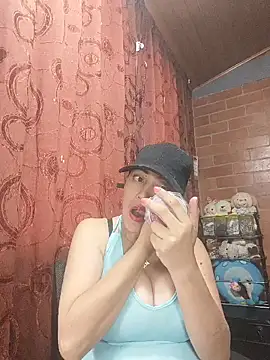 Snapshot of Alexandrina chatting on 03-08-26, 01:37 Alexandrina online show from 03-08-26, 01:37