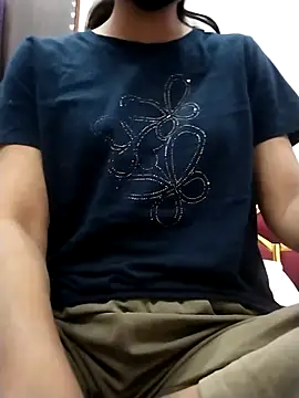 Snapshot of Tasty_Cherry chatting on 04-18-26, 08:31 Tasty Cherry online show from 04-18-26, 08:31