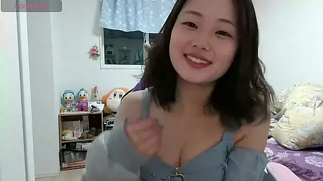 MoMochan jp online show from 05-09-26, 04:34