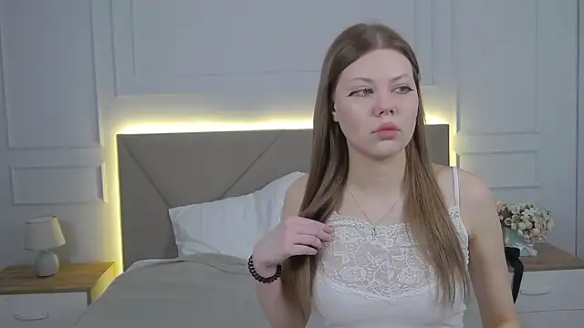 Sophie Rays online show from 03-23-26, 11:03