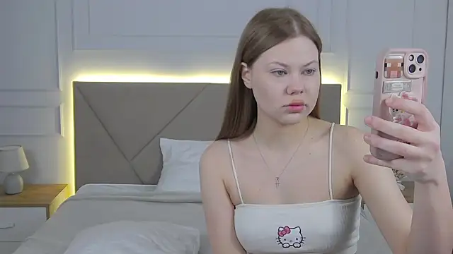 Sophie Rays online show from 03-26-26, 04:07