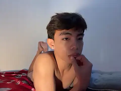 hottasianboy online show from 04-05-26, 12:24