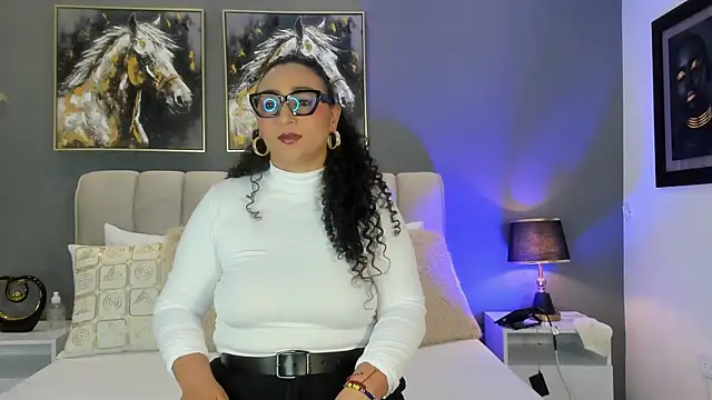 VaniaRouse online show from 03-30-26, 02:40