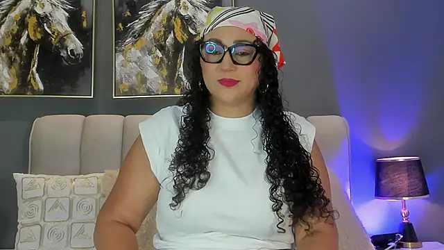 VaniaRouse online show from 04-30-26, 12:44