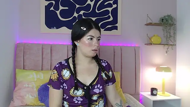 Zafiro Brm online show from 04-23-26, 03:41