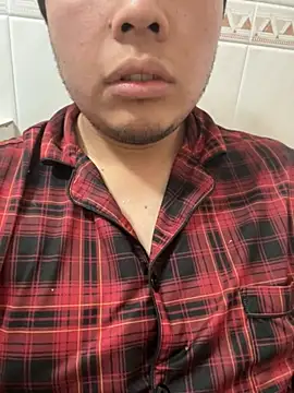 Snapshot of DanielZz69 chatting on 03-23-26, 03:05 DanielZz69 online show from 03-23-26, 03:05