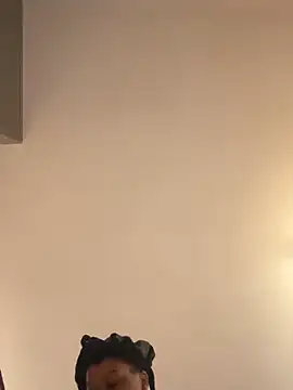 Halligirl online show from 03-16-26, 11:36