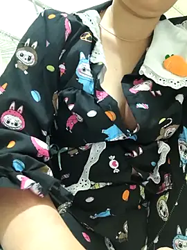 Love forever 69 online show from 04-21-26, 10:23